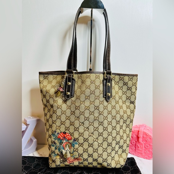 gucci mushroom bag